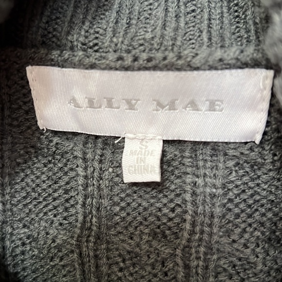 Sweater Top & Skirt Set - Picture 5 of 5